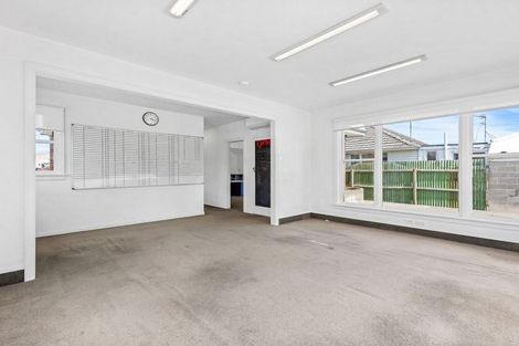 Photo of property in 332 Blenheim Road, Upper Riccarton, Christchurch, 8041