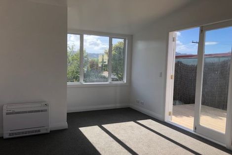 Photo of property in 136 Brougham Street, Mount Victoria, Wellington, 6011