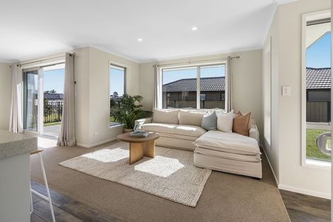 Photo of property in 17 Waitaha Place, Bell Block, New Plymouth, 4312