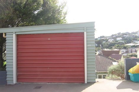 Photo of property in 28 Cavendish Square, Strathmore Park, Wellington, 6022