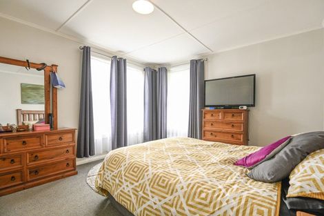 Photo of property in 1019 Hood Street, Mayfair, Hastings, 4122