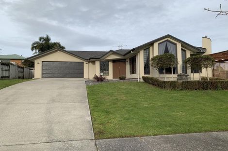 Photo of property in 2 Stratford Place, Huntington, Hamilton, 3210