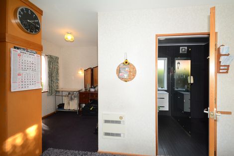 Photo of property in 18 Hanlon Street, Halfway Bush, Dunedin, 9010