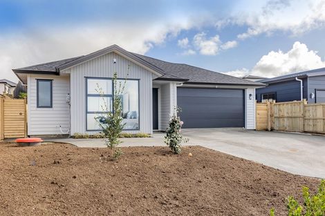 Photo of property in 1 Vintry Drive, Kumeu, 0810