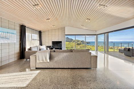 Photo of property in 152 Centennial Drive, Whitianga, 3510