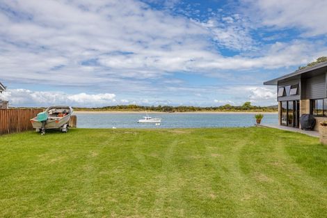 Photo of property in 1 Ewen Street, Ngunguru, Whangarei, 0173