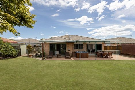 Photo of property in 172 Pacific View Road, Papamoa Beach, Papamoa, 3118