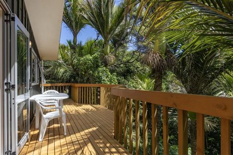 Photo of property in 89 Garden Road, Piha, 0772