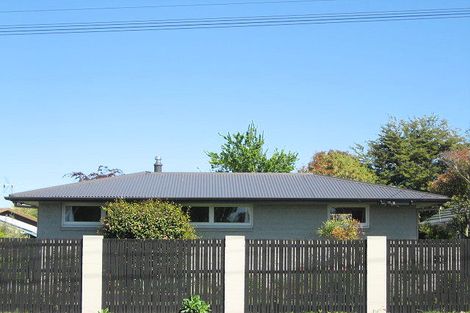 Photo of property in 215 Grimseys Road, Redwood, Christchurch, 8051
