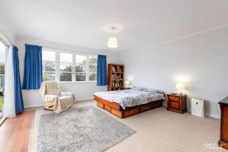 Photo of property in 5 Hodgins Grove, Naenae, Lower Hutt, 5011