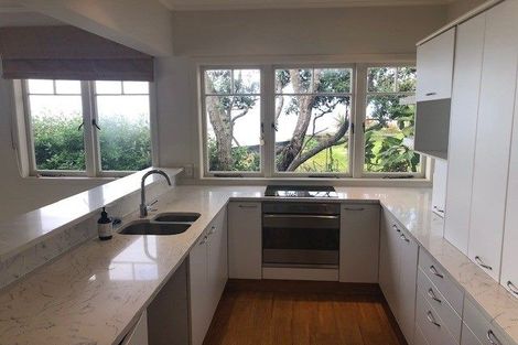 Photo of property in 57 Milford Road, Milford, Auckland, 0620