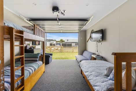 Photo of property in 104 Moa Street, Whangamata, 3620