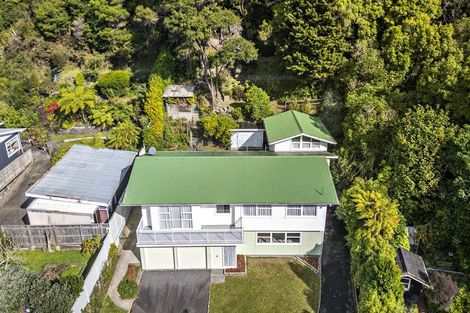 Photo of property in 134 Hine Road, Wainuiomata, Lower Hutt, 5014