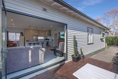 Photo of property in 1/96 Condell Avenue, Papanui, Christchurch, 8053