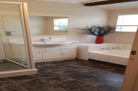 Photo of property in 4 Alley Place, Taradale, Napier, 4112