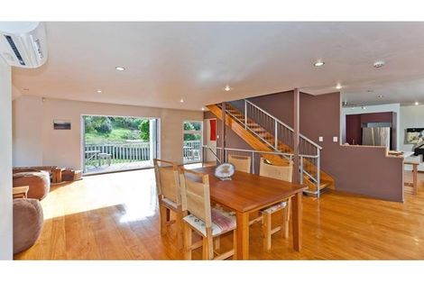 Photo of property in 19a Clairville Crescent, Wai O Taiki Bay, Auckland, 1072