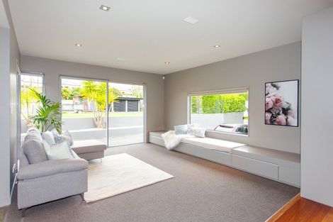 Photo of property in 19 Oakland Avenue, Saint Johns Hill, Whanganui, 4500