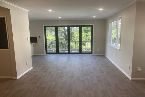 Photo of property in 38 August Street, Stokes Valley, Lower Hutt, 5019