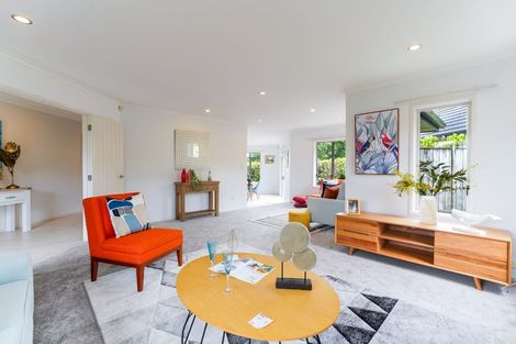 Photo of property in 12 Kouras Place, Flat Bush, Auckland, 2016
