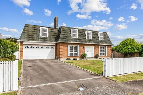 Photo of property in 16 Byrd Street, Levin, 5510