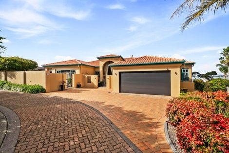 Photo of property in 22 Marguerita Place, West Harbour, Auckland, 0618