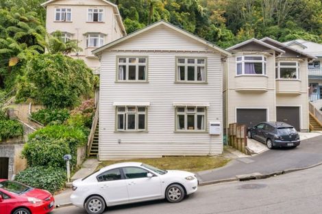 Photo of property in 39 Adams Terrace, Aro Valley, Wellington, 6021