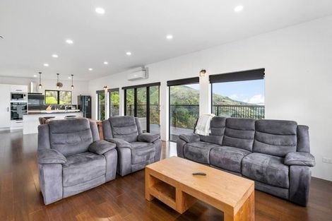 Photo of property in 32a Woodvale Grove, Fairfield, Lower Hutt, 5011