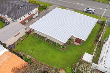 Photo of property in 65 Skerman Street, Marton, 4710