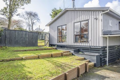 Photo of property in 60 Hamilton Drive, Waiuku, 2123