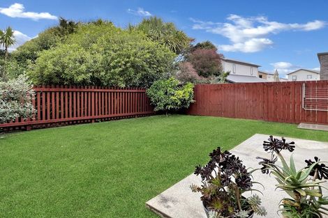 Photo of property in 71 Kaimoana Street, Weymouth, Auckland, 2103