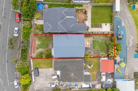 Photo of property in 79 Queens Drive, Lyall Bay, Wellington, 6022