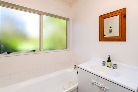 Photo of property in 13 Jacinta Grove, Swanson, Auckland, 0612