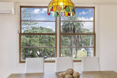 Photo of property in 2 Gulf Road, Murrays Bay, Auckland, 0630