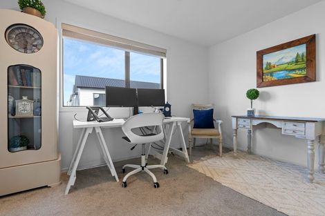 Photo of property in 19 Kaha Road, Takanini, 2110