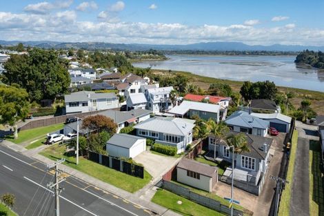 Photo of property in 74 Queen Road, Bellevue, Tauranga, 3110