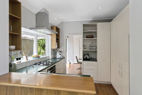 Photo of property in 10 Sydenham Street, Northland, Wellington, 6012