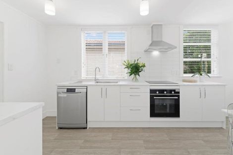 Photo of property in 25 Green Street, Papakura, 2110
