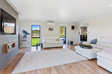 Photo of property in 20 Maddies Road, Kaukapakapa, 0873