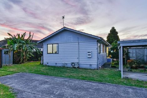 Photo of property in 2/12 Taitimu Drive, Weymouth, Auckland, 2103