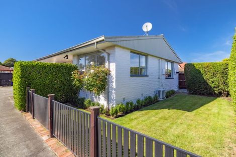 Photo of property in 1/176 Grimseys Road, Redwood, Christchurch, 8051