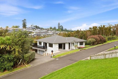 Photo of property in 11 Southill Way, Pyes Pa, Tauranga, 3112