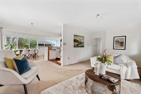 Photo of property in 127 Forrest Hill Road, Forrest Hill, Auckland, 0620