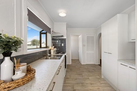 Photo of property in 157 Riverbend Road, Onekawa, Napier, 4110