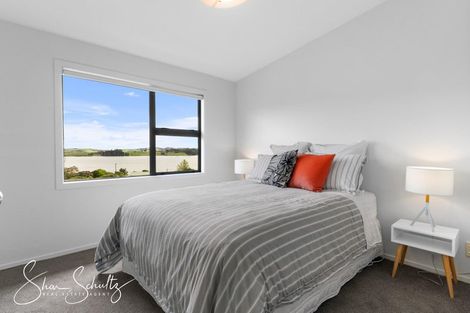 Photo of property in 24 Oxford Street, Whakapirau, Maungaturoto, 0583