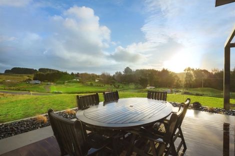 Photo of property in 9 Kristin Place, Manakau, Levin, 5573