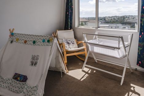 Photo of property in 11 Pommes Way, Silverdale, 0932