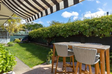 Photo of property in 27 Karina Crescent, Redwoodtown, Blenheim, 7201