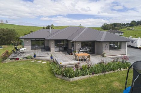 Photo of property in 925 Mangakahia Road, Poroti, Whangarei, 0179