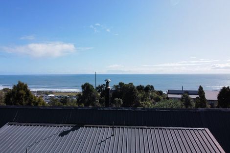 Photo of property in 30 Stanton Crescent, Karoro, Greymouth, 7805