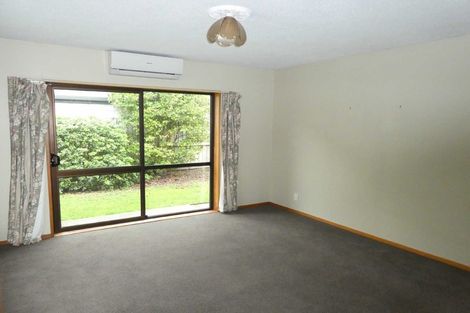 Photo of property in 2/32 Hanrahan Street, Upper Riccarton, Christchurch, 8041